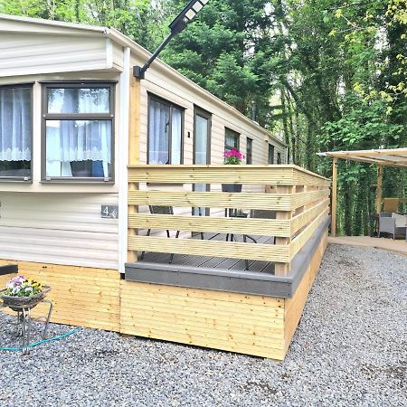 Unique Caravan With Outdoor Space Ballantrae Екстериор снимка