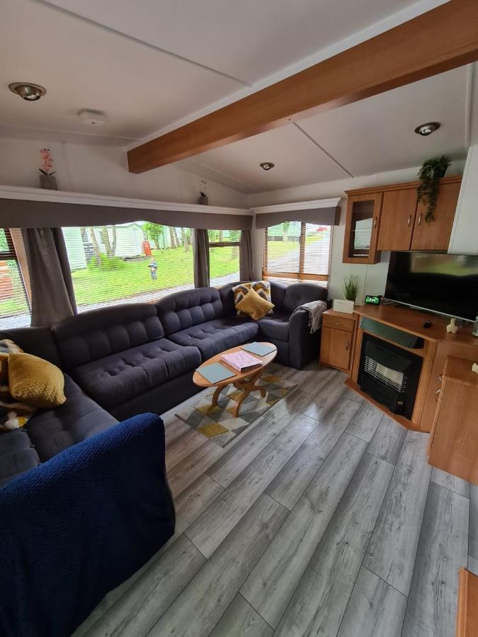 Unique Caravan With Outdoor Space Ballantrae Екстериор снимка