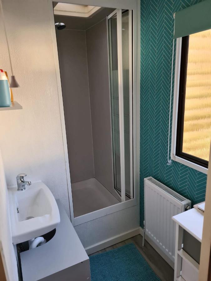 Unique Caravan With Outdoor Space Ballantrae Екстериор снимка