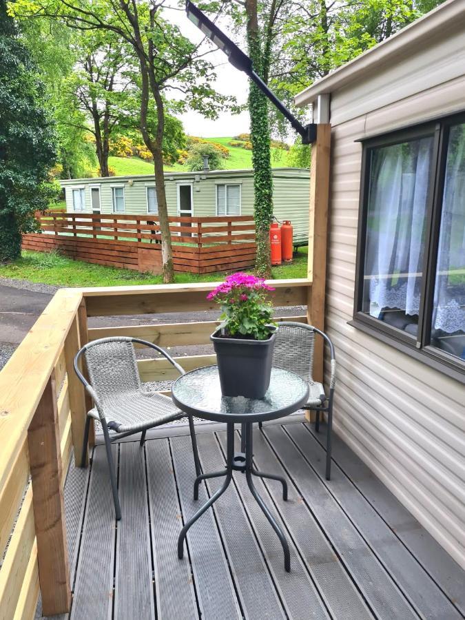 Unique Caravan With Outdoor Space Ballantrae Екстериор снимка