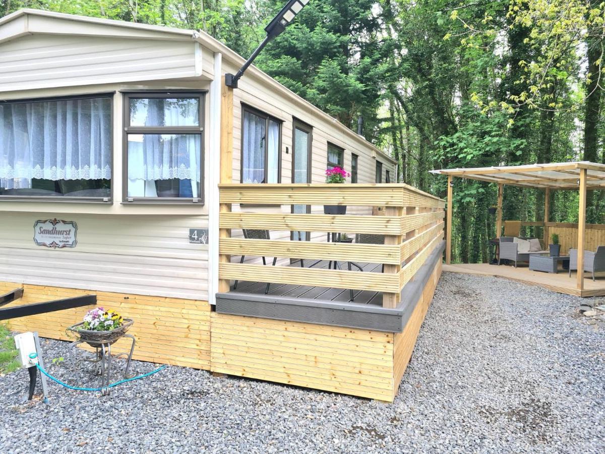 Unique Caravan With Outdoor Space Ballantrae Екстериор снимка