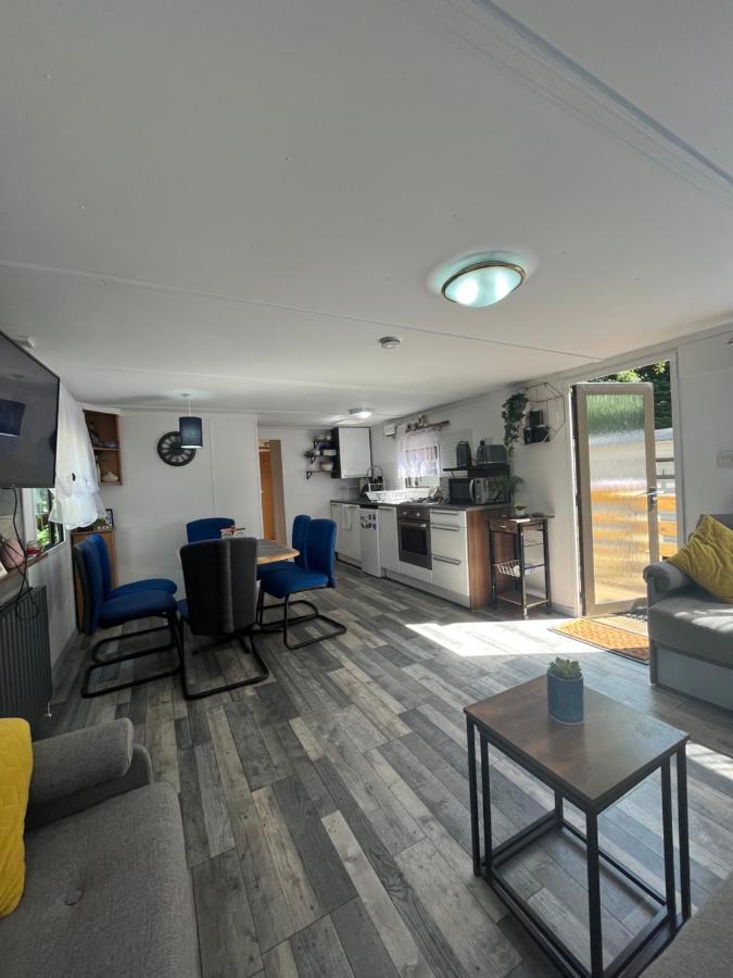 Unique Caravan With Outdoor Space Ballantrae Екстериор снимка