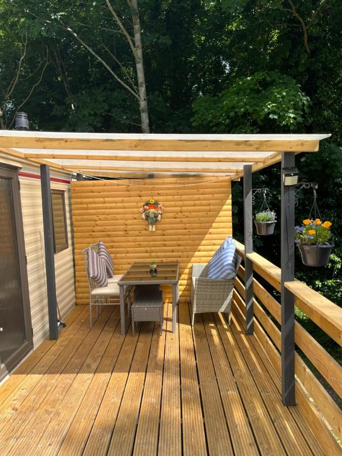 Unique Caravan With Outdoor Space Ballantrae Екстериор снимка